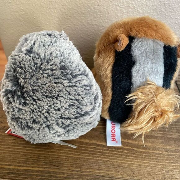 Douglas Hedgehog and Aurora Soft Fluffy Chipmunk - Picture 7 of 12